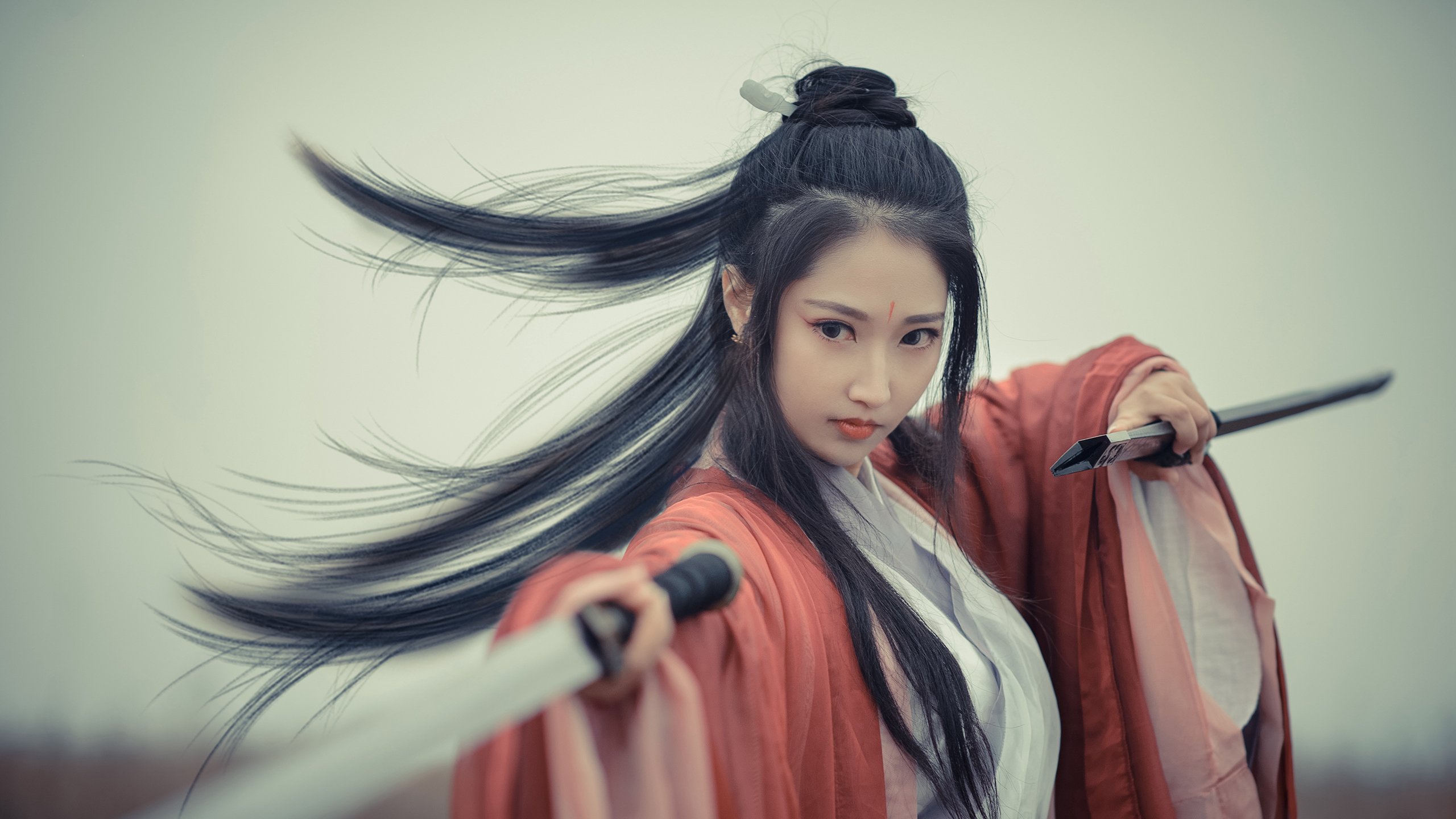 _冰雪雕塑与体育互动节：艺术与运动的奇妙邂逅_，冰雪雕塑作品分析